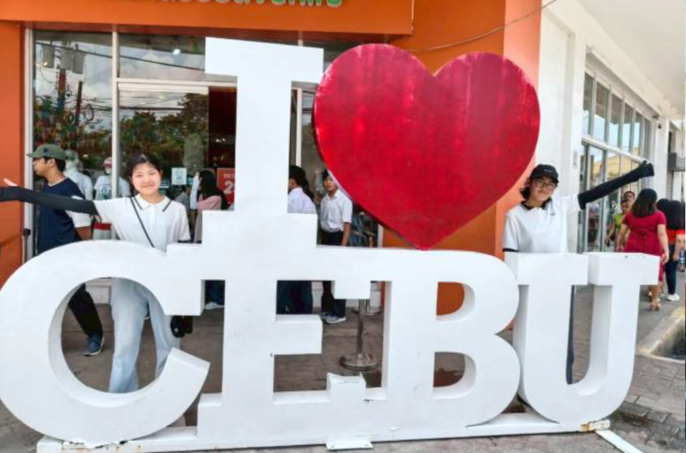 セブ島市内観光とショッピングツアー